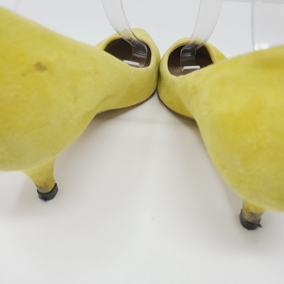 Anthropologie | Women's Classic Yellow Suede Heels (Size 10M) - Picture 9 of 14